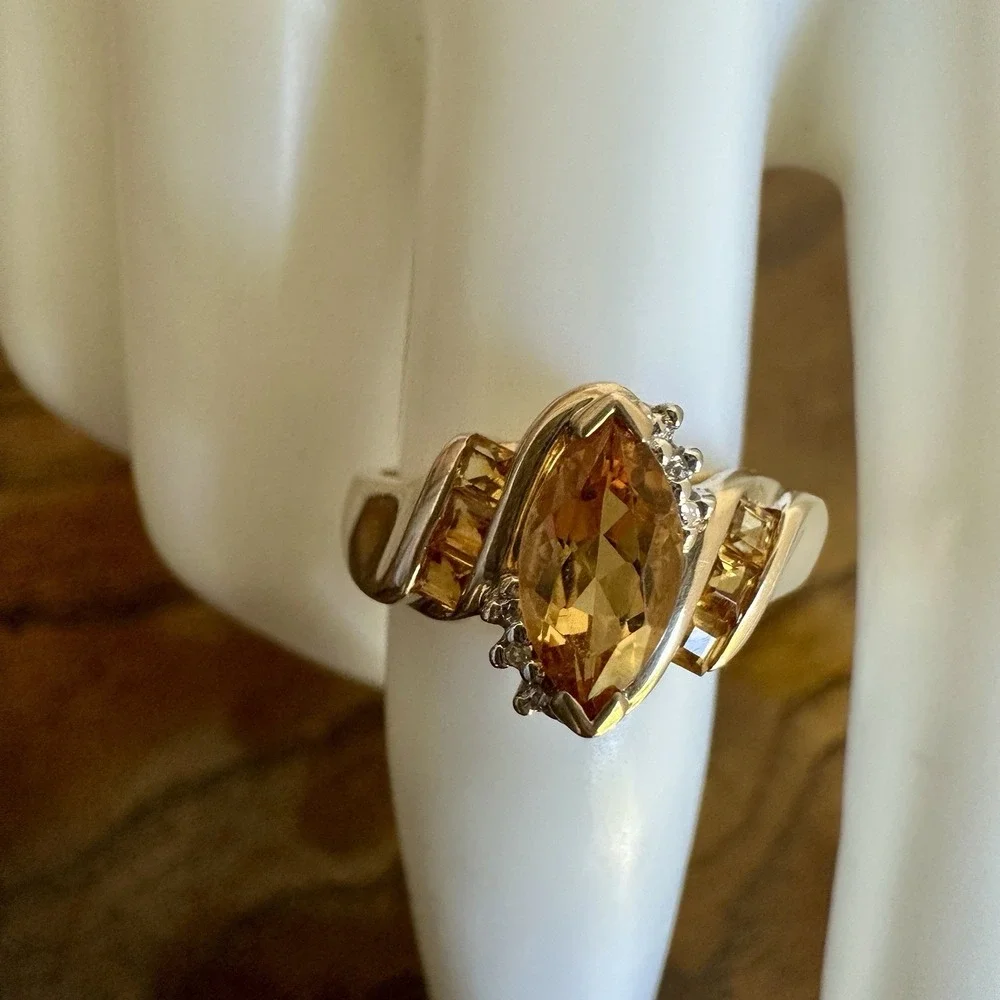 LGL Leer Gem Accent Ring 10K Yellow Gold Size 8 Citrine Quartz 2 Diamonds 3.2g